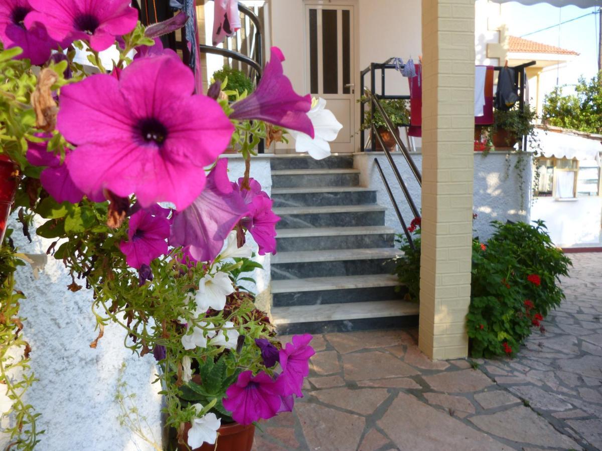 Kostas studios Agios Georgios Pagon Exterior foto